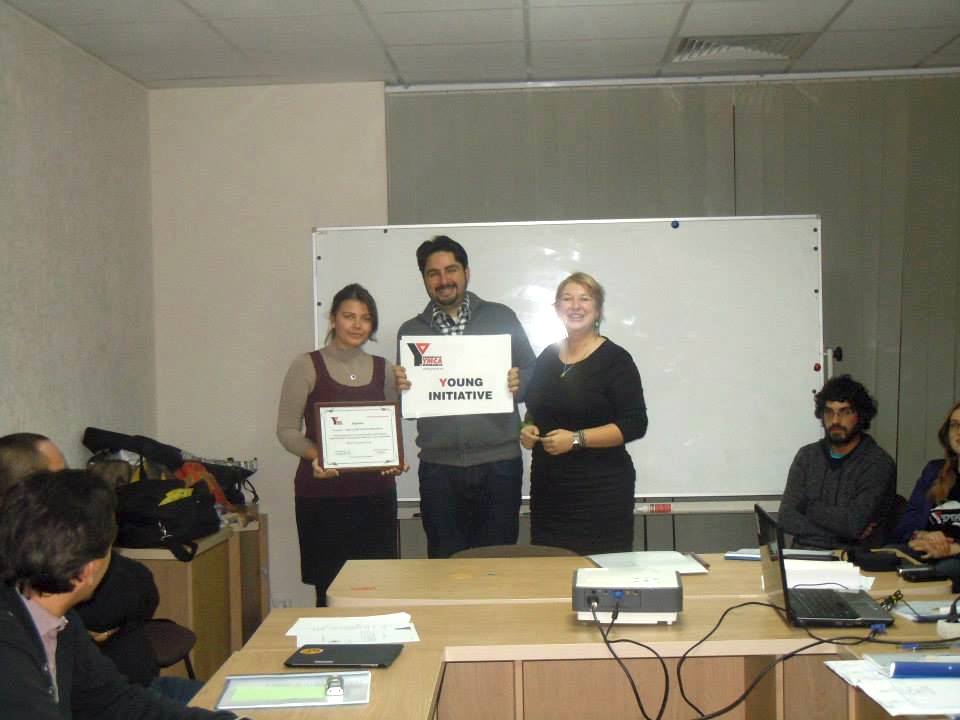 1654383_777007678995904_436843757_n