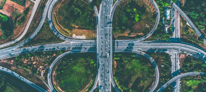 Școala tuturor: cum poate un manual despre intersecționalitate să transforme educația